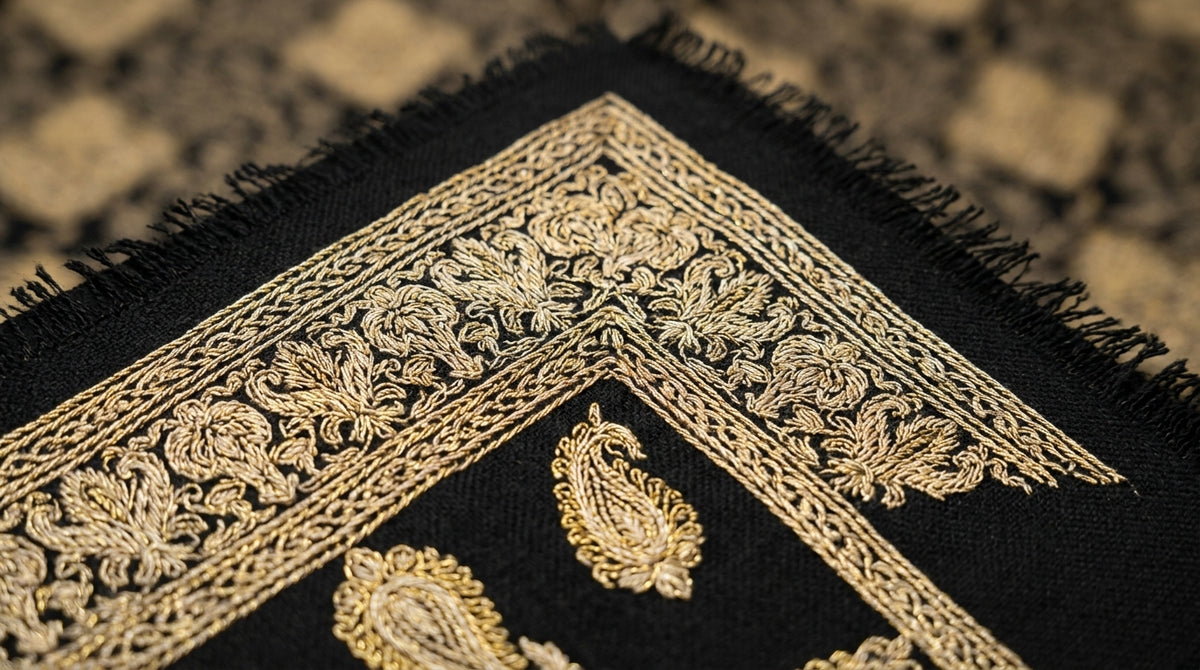 Kani Silk Stole — Charcoal & Gold