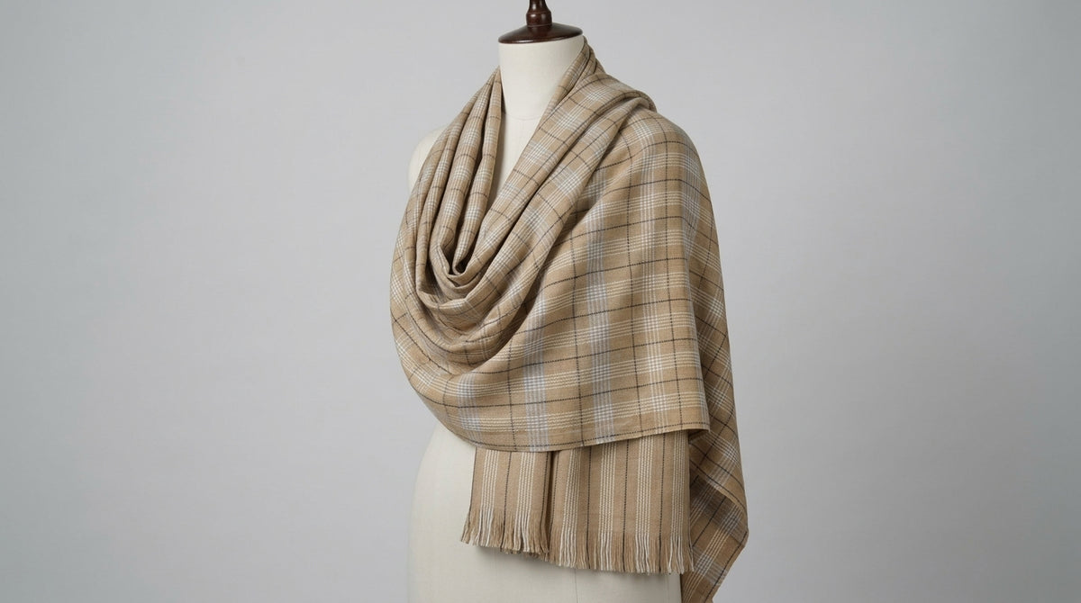 Check Lohi — Beige & White